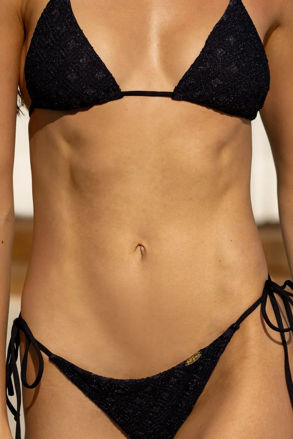 black_brilla_seamless_tri_3.webp New Brilla Seamless Triangle Top Triangle Top