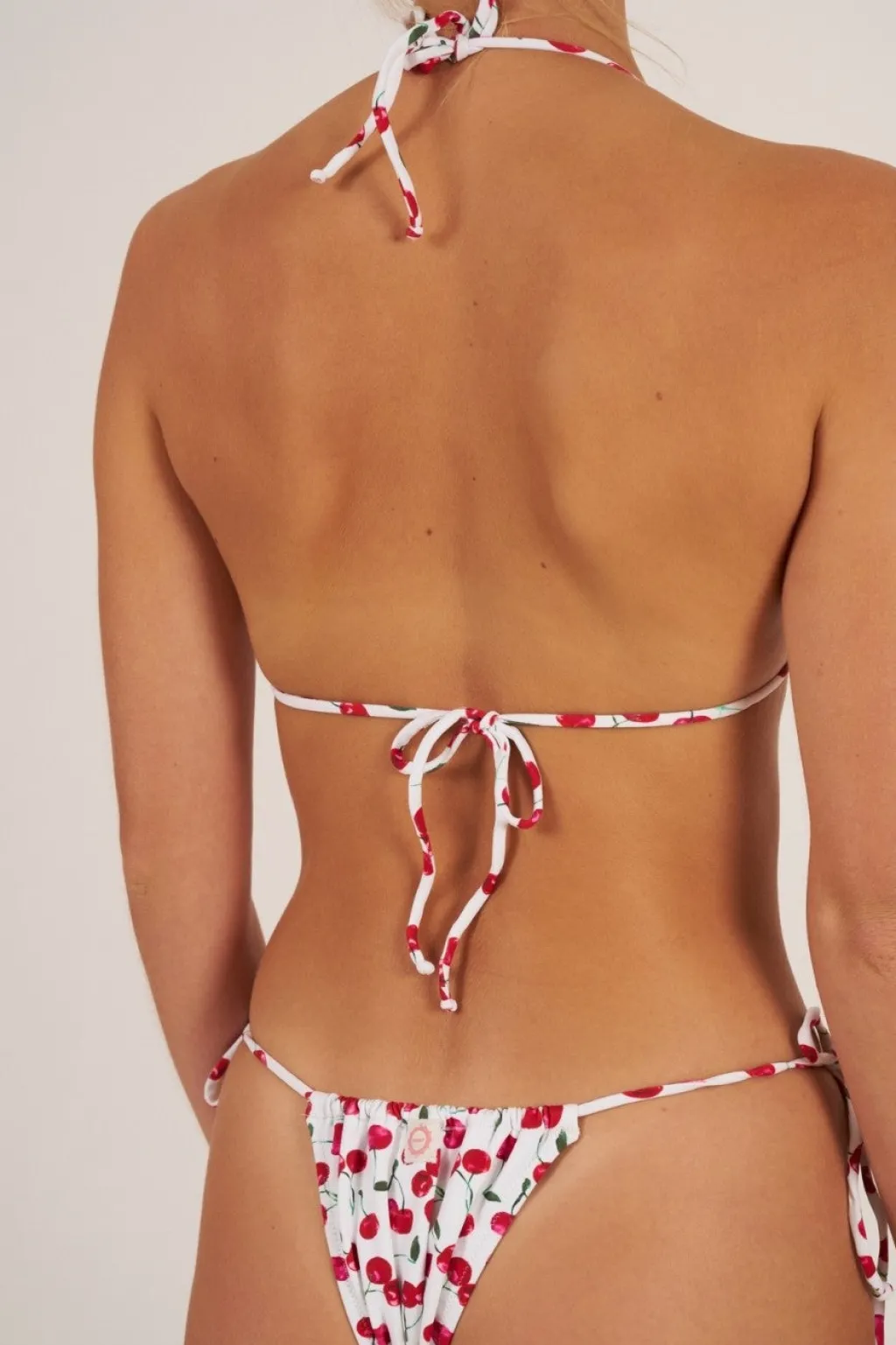 picota_aros_triangle_top__1.webp Discount Aros Triangle Top | Gone Bananas Beachwear | San Diego, CA | Triangle Top