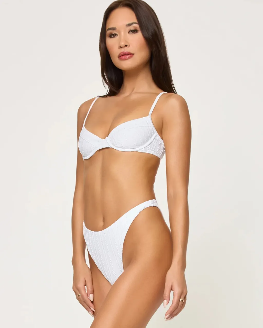 white_missy_top_2.webp Fashion Missy Top Underwire Top